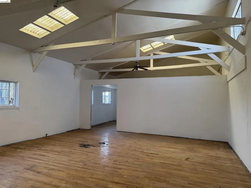 4 18Th St Richmond, CA 94801