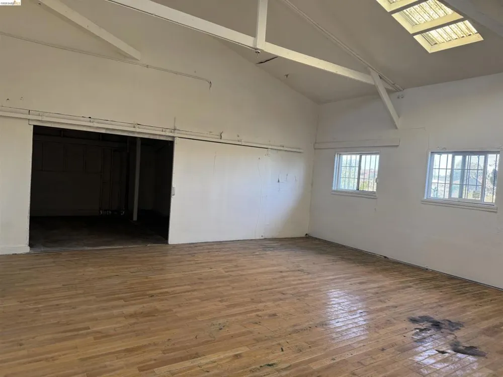 4 18Th St Richmond, CA 94801