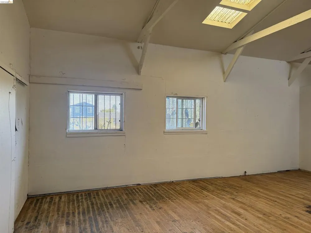 4 18Th St Richmond, CA 94801