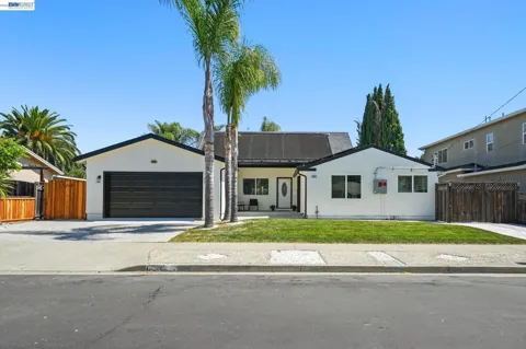 6242 Montcalm Ave