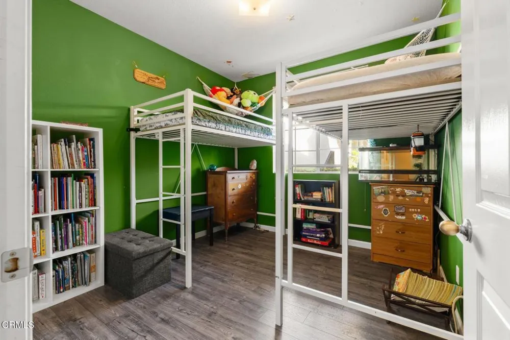 2334 Kipana Avenue Ventura, CA 93001