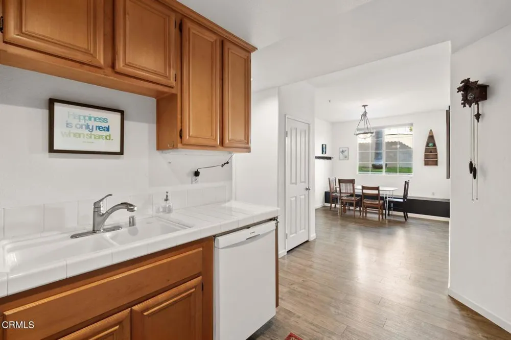 2334 Kipana Avenue Ventura, CA 93001