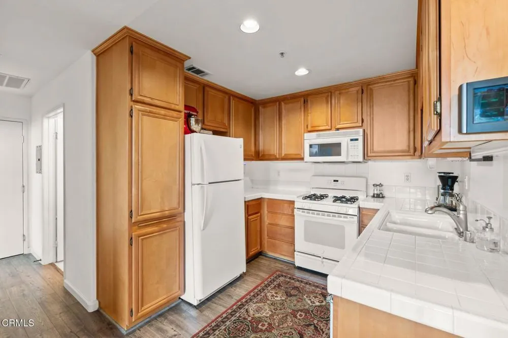 2334 Kipana Avenue Ventura, CA 93001