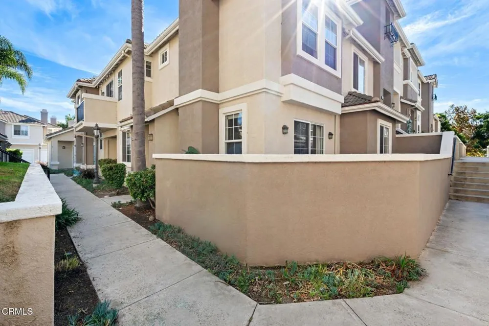 2334 Kipana Avenue Ventura, CA 93001