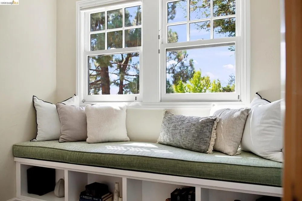 90 Oakmont Avenue Piedmont, CA 94610