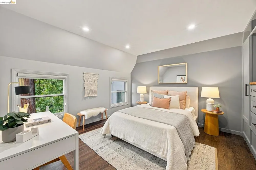 90 Oakmont Avenue Piedmont, CA 94610