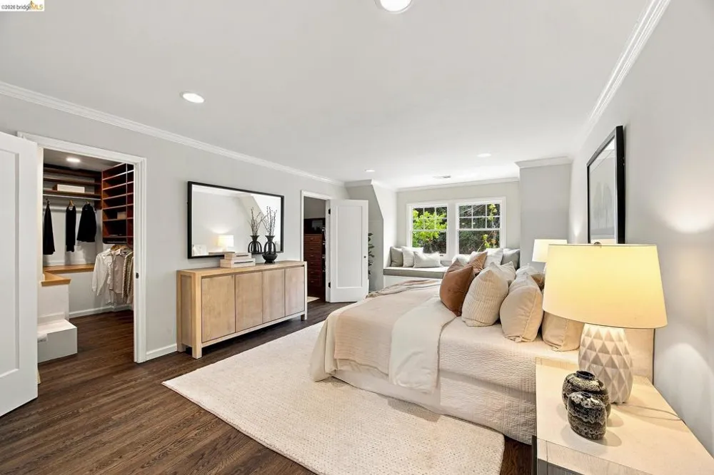 90 Oakmont Avenue Piedmont, CA 94610