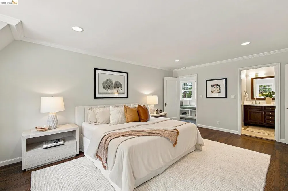90 Oakmont Avenue Piedmont, CA 94610