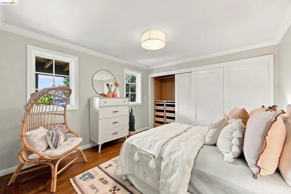 90 Oakmont Avenue Piedmont, CA 94610