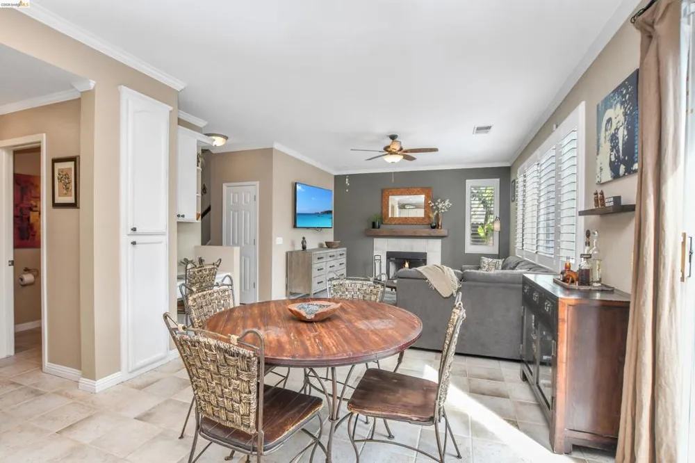 1372 Fruitwood Way Tracy, CA 95376