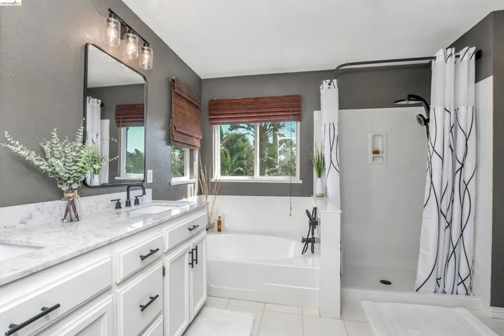 1372 Fruitwood Way Tracy, CA 95376
