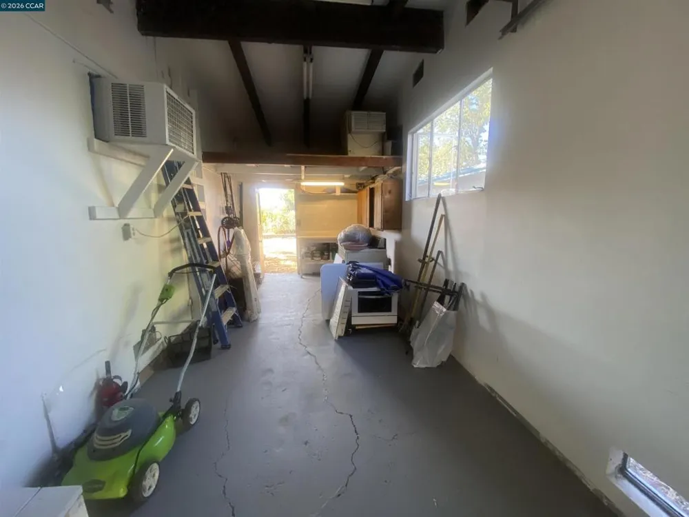 12773 Shoreview Dr Clearlake Oaks, CA 95423