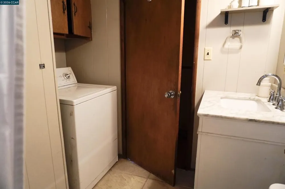 12773 Shoreview Dr Clearlake Oaks, CA 95423