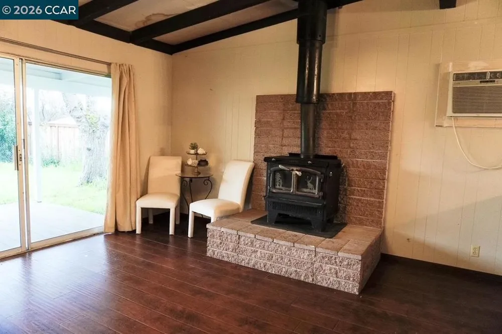 12773 Shoreview Dr Clearlake Oaks, CA 95423
