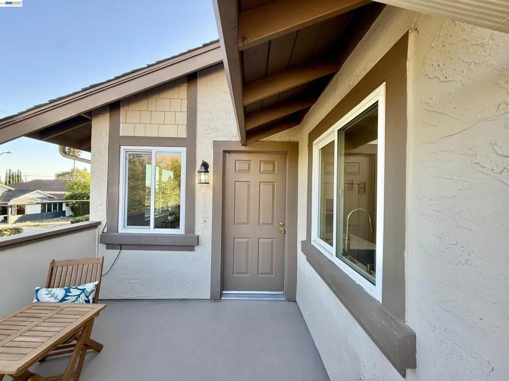 136 Hackamore Ln Fremont, CA 94539