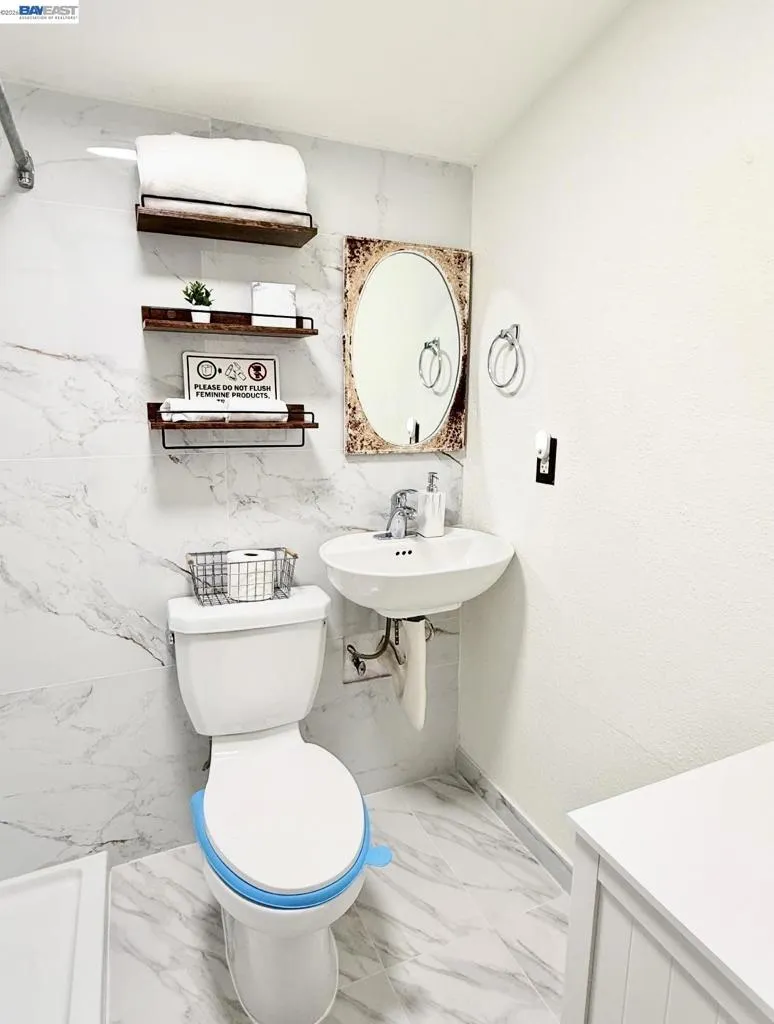 441 Bartlett Ave San Lorenzo, CA 94541