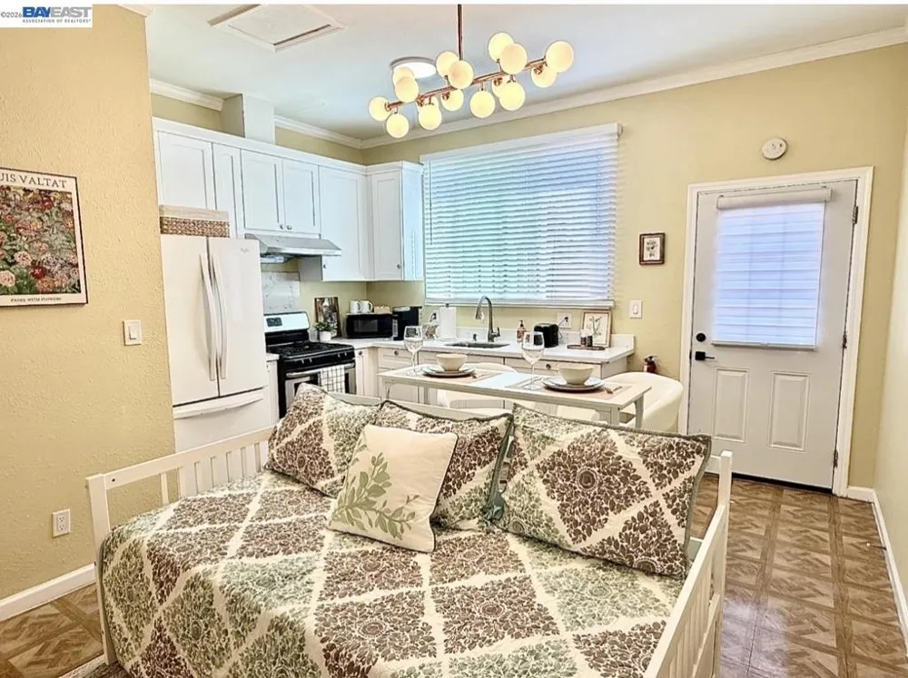 441 Bartlett Ave San Lorenzo, CA 94541