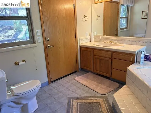 2008 Antler Arnold, CA 95223