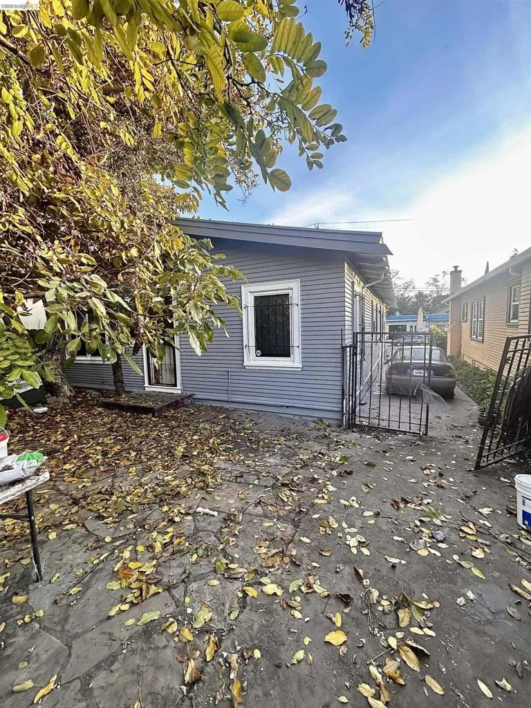 2806 Foothill Blvd Oakland, CA 94601