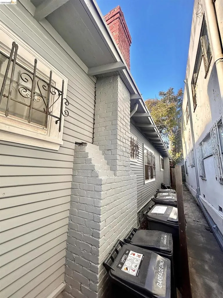 2806 Foothill Blvd Oakland, CA 94601