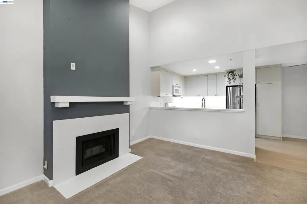 37168 Meadowbrook Cmn #304 Fremont, CA 94536