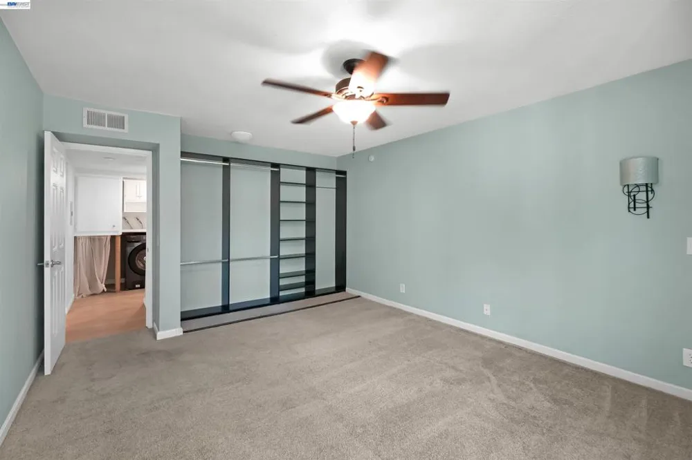 37168 Meadowbrook Cmn #304 Fremont, CA 94536