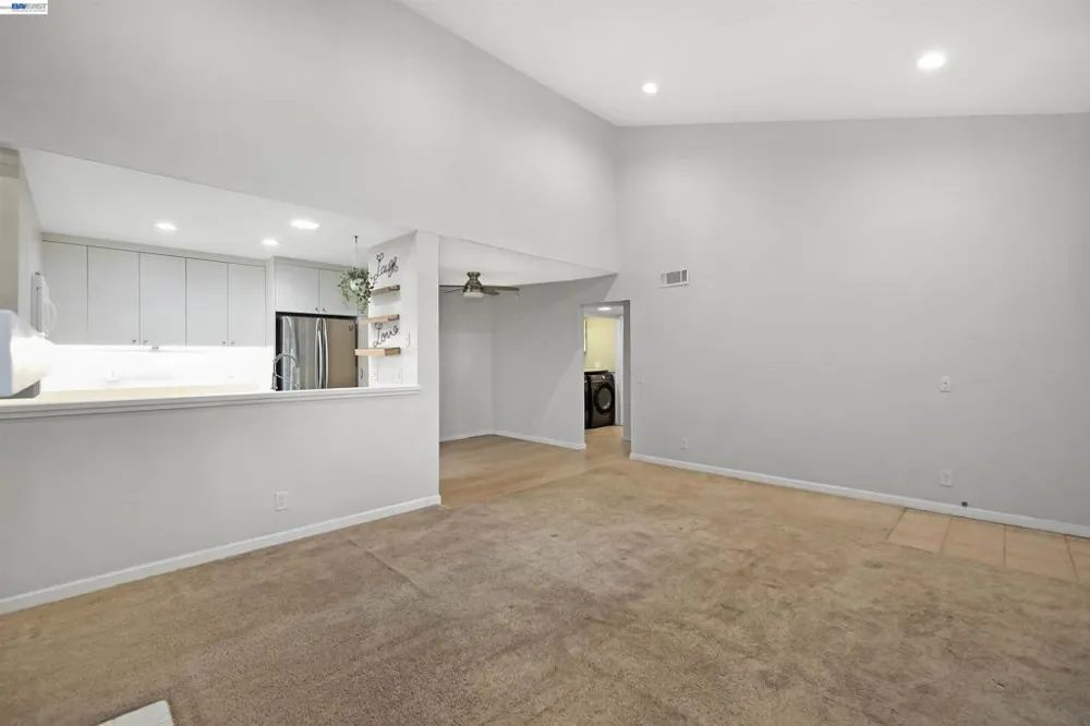 37168 Meadowbrook Cmn #304 Fremont, CA 94536