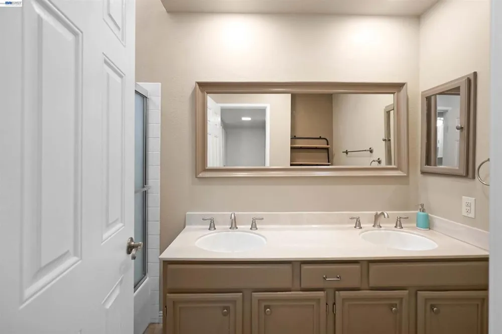 37168 Meadowbrook Cmn #304 Fremont, CA 94536