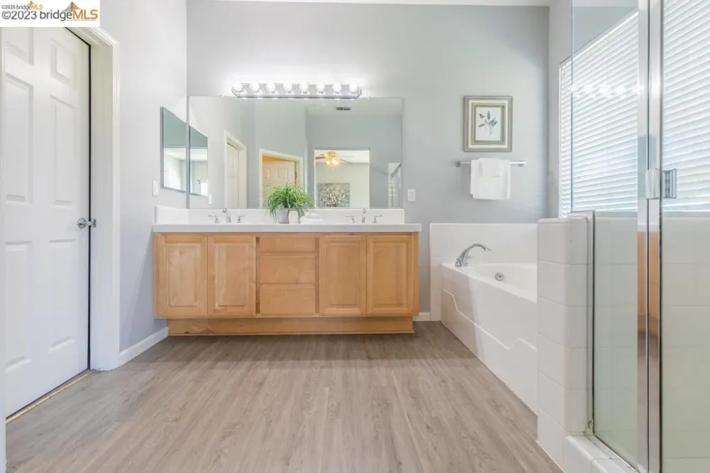 1055 meadow brook court Brentwood, CA 94513