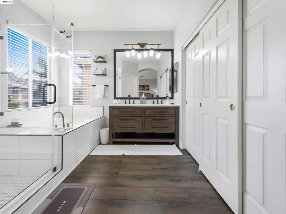 308 Arrowhead Way Hayward, CA 94544