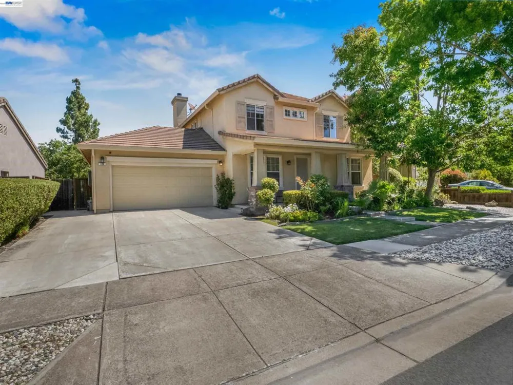308 Arrowhead Way Hayward, CA 94544