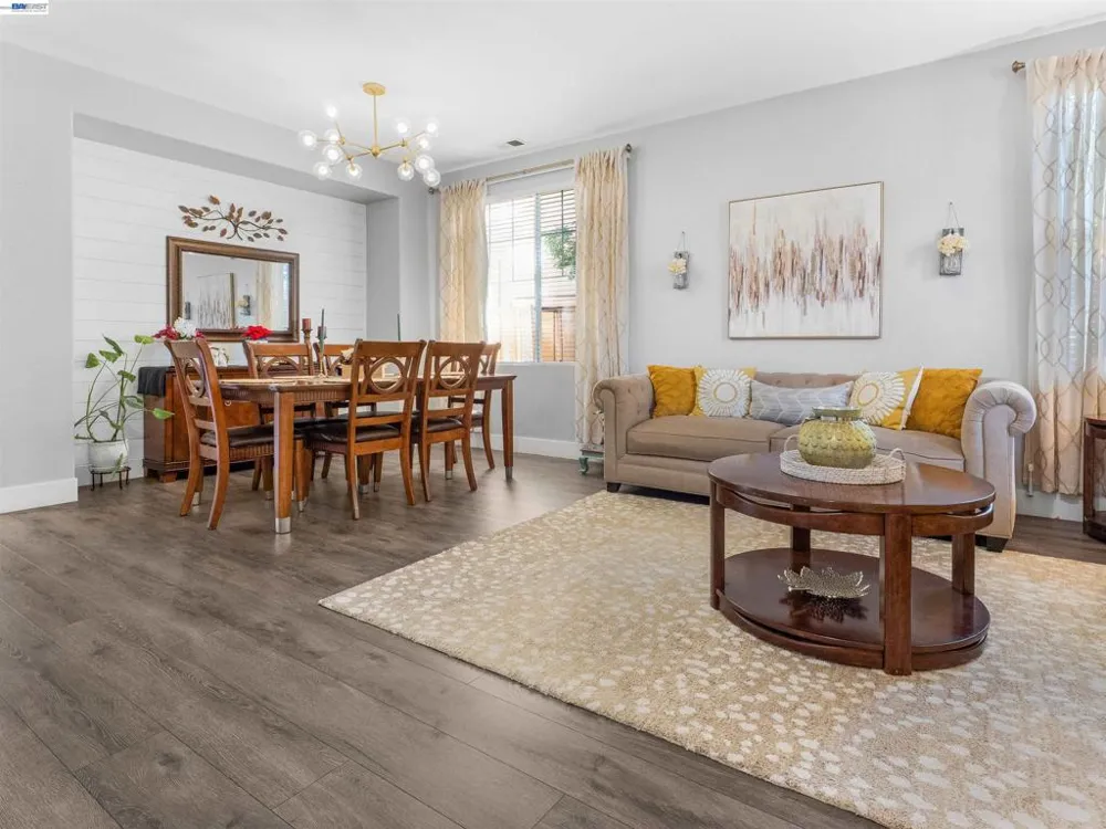 308 Arrowhead Way Hayward, CA 94544