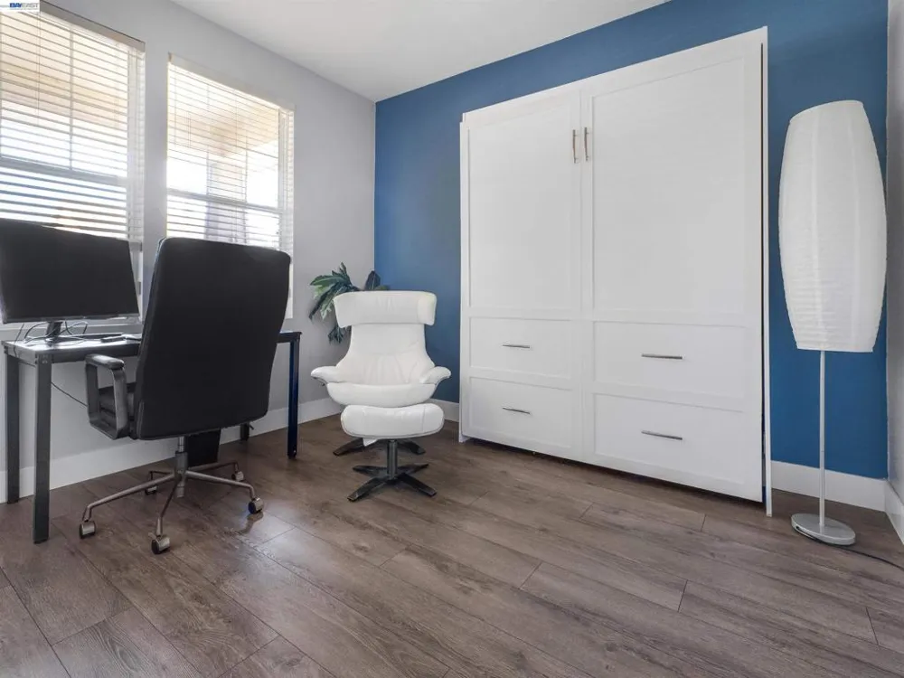 308 Arrowhead Way Hayward, CA 94544