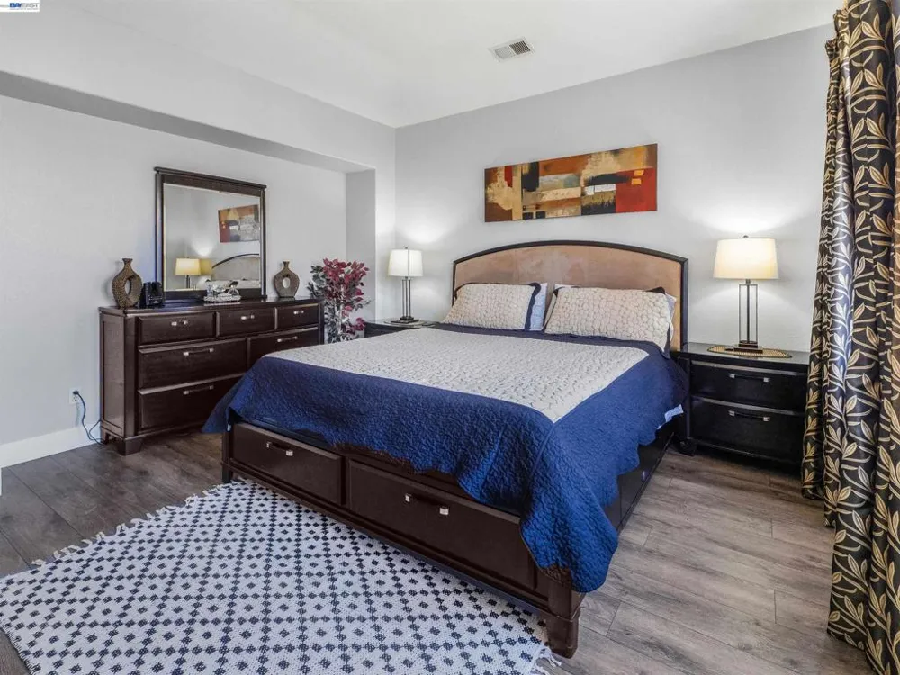 308 Arrowhead Way Hayward, CA 94544