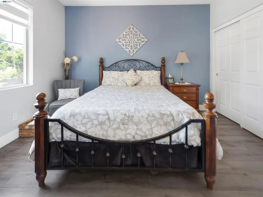 308 Arrowhead Way Hayward, CA 94544