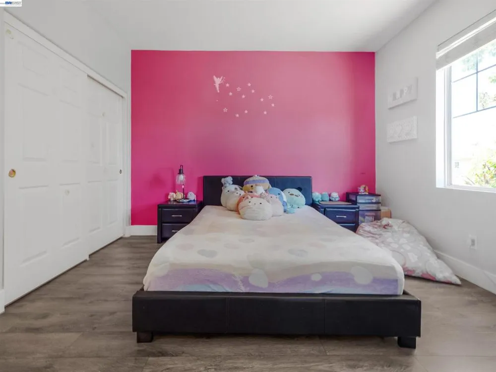 308 Arrowhead Way Hayward, CA 94544