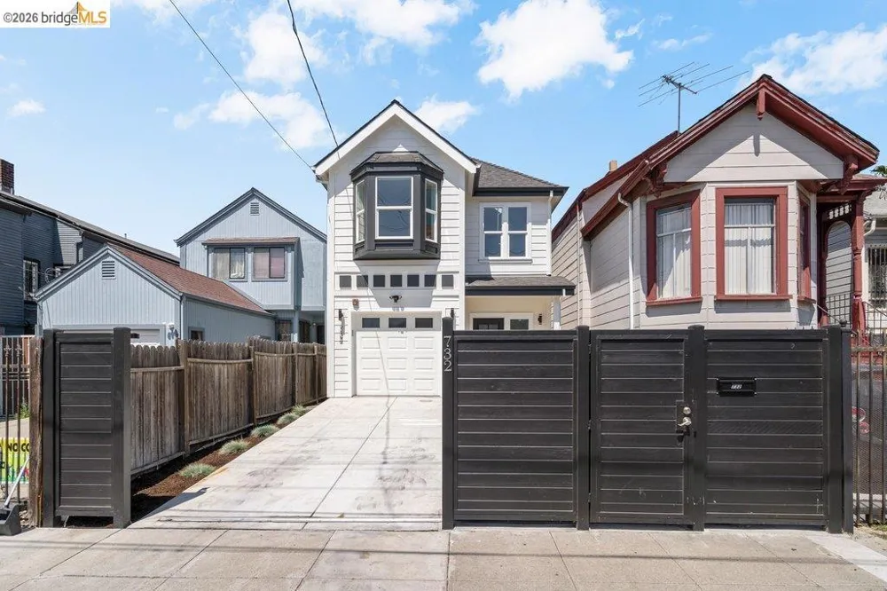 732 26th Street Oakland, CA 94612