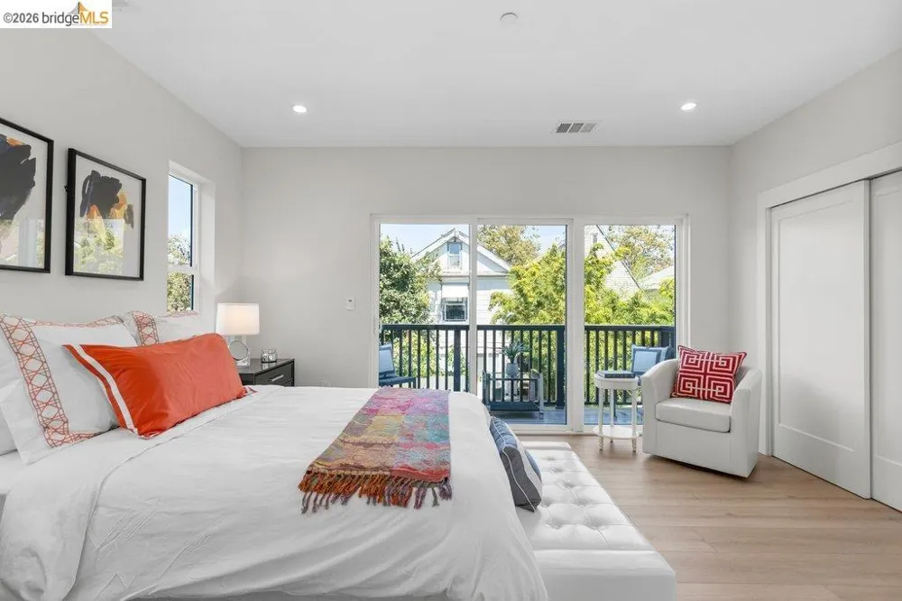 732 26th Street Oakland, CA 94612