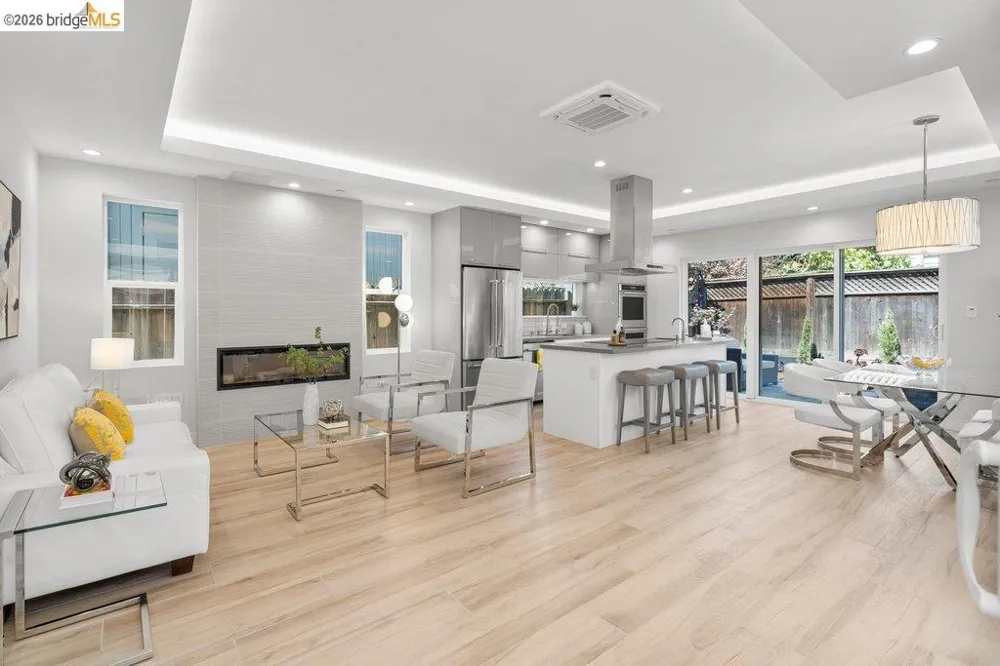 732 26th Street Oakland, CA 94612