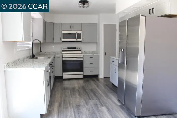 130 Aster Ct Hercules, CA 94547