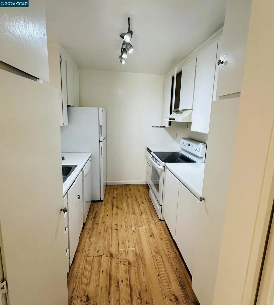 2100 Laguna Cir #E Concord, CA 94520