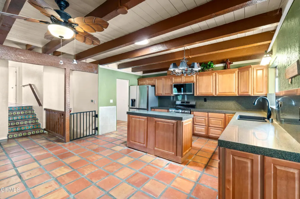 1526 Marquard Terrace Santa Barbara, CA 93101