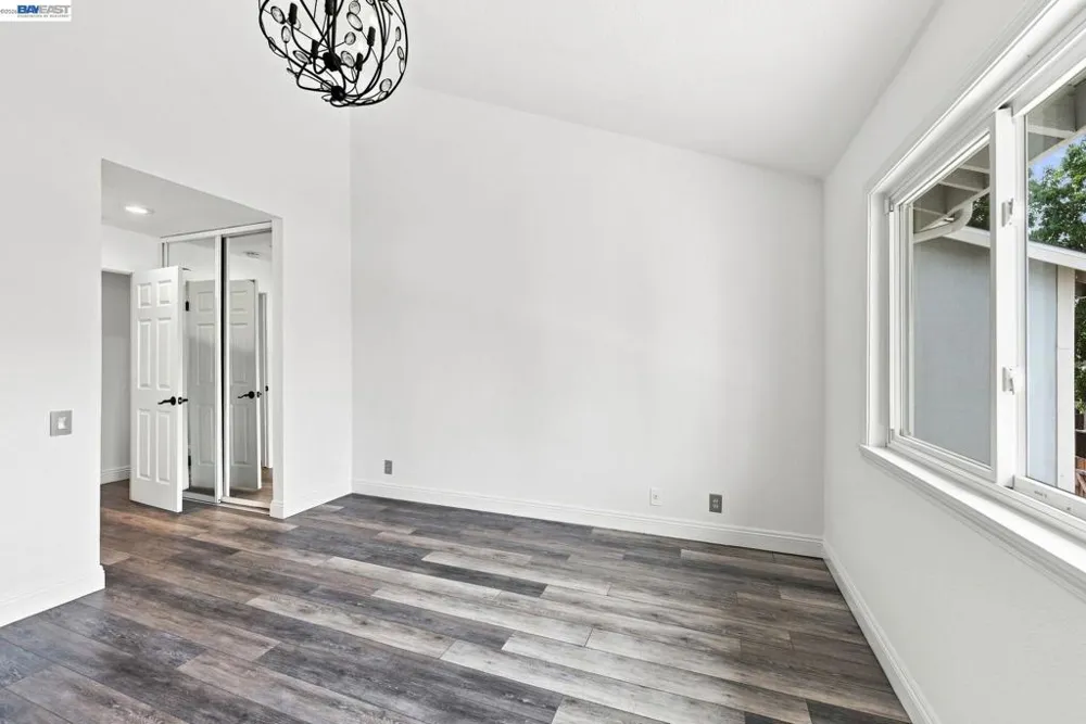 2423 Blackpool Ln San Leandro, CA 94577