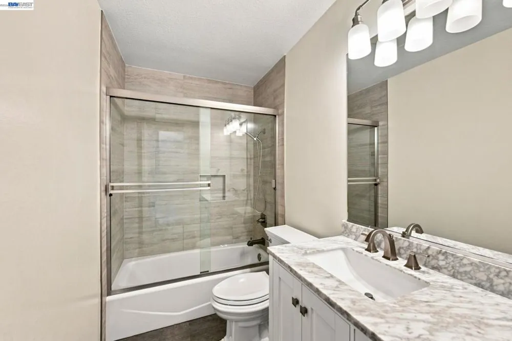 2423 Blackpool Ln San Leandro, CA 94577