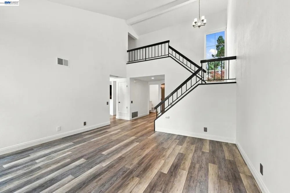 2423 Blackpool Ln San Leandro, CA 94577