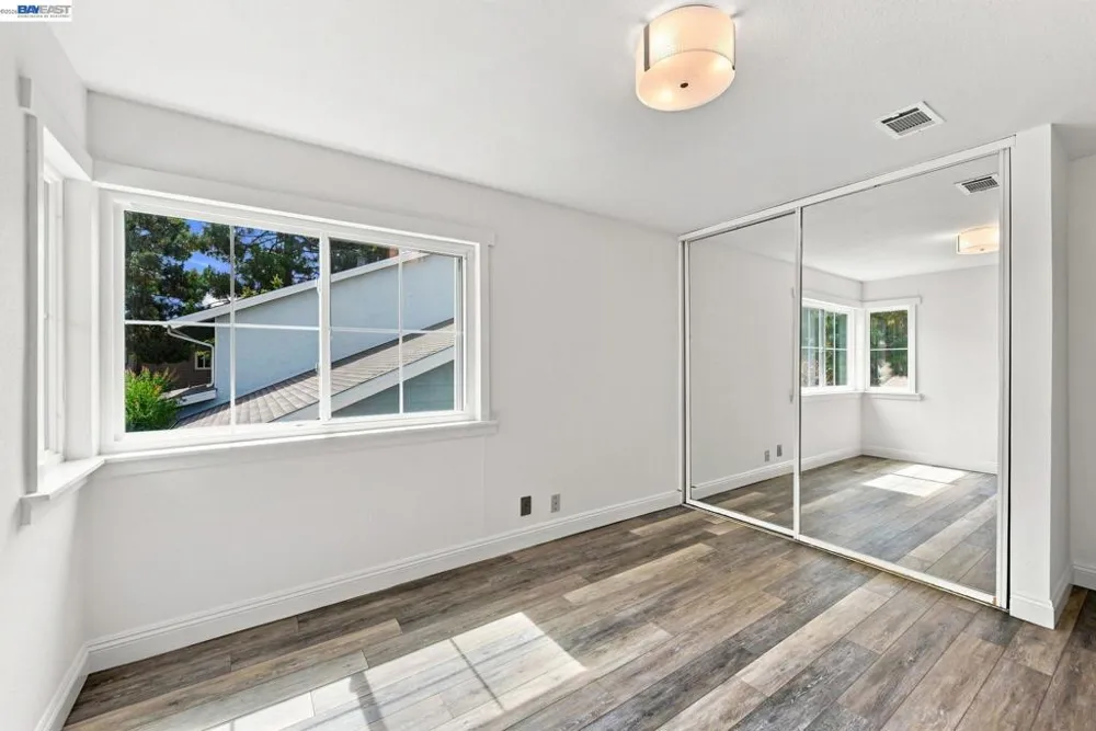 2423 Blackpool Ln San Leandro, CA 94577
