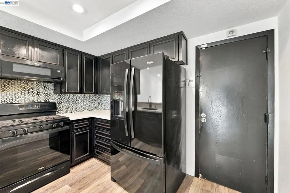 2423 Blackpool Ln San Leandro, CA 94577