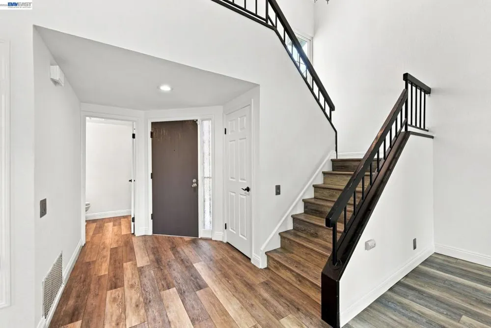 2423 Blackpool Ln San Leandro, CA 94577
