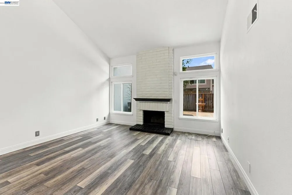 2423 Blackpool Ln San Leandro, CA 94577