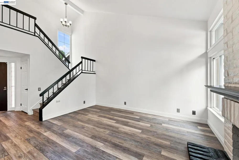 2423 Blackpool Ln San Leandro, CA 94577